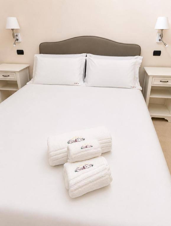 B&B Sud Est - camera con letto matrimoniale a Carmiano, Salento